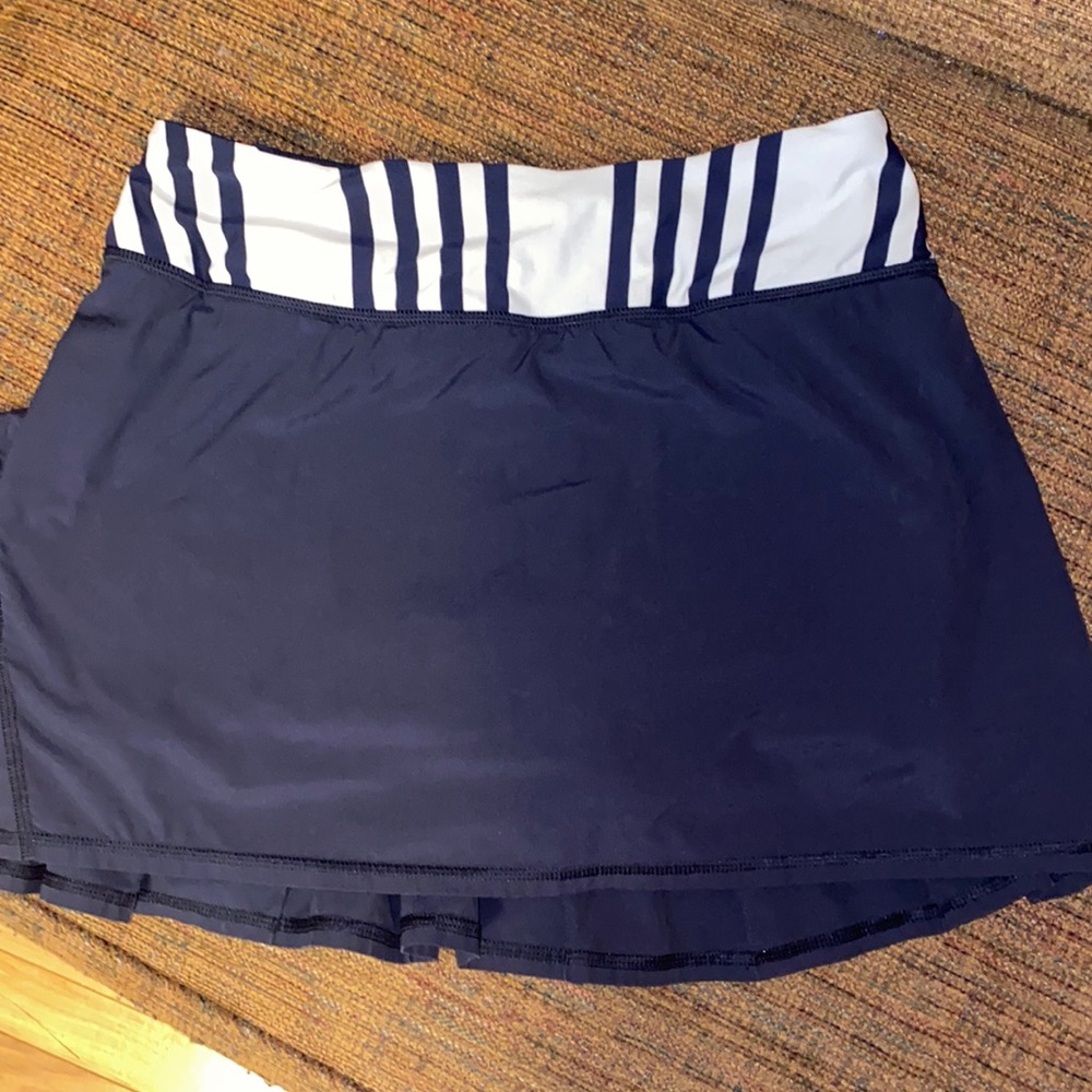 Lululemon Navy Pleated Skirt. Size 4.